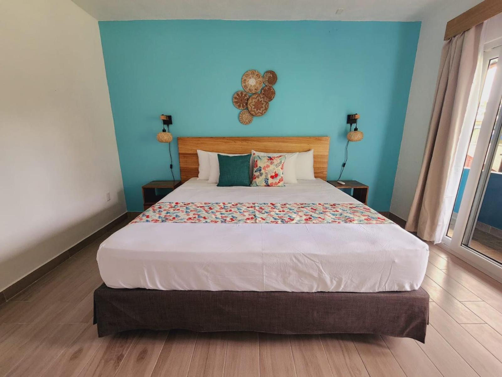 Alma Del Bosque Hotel 토르투게로 외부 사진